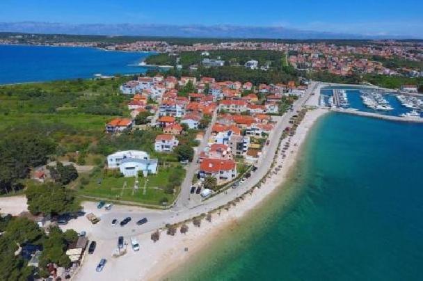 Novi Apartman Beti Blizu Plaze S Besplatnim Parkingom, Puntamika - Zadar Apartment Exterior foto